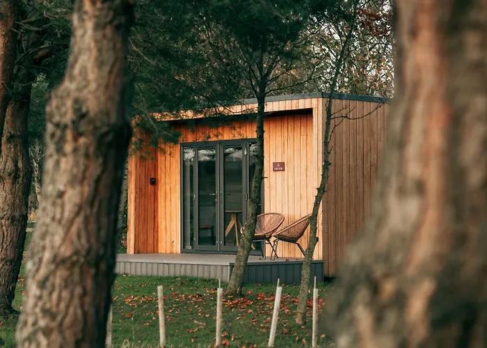 Vallum Cabins